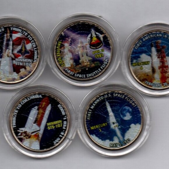 Lot of 5 Colorized Kennedy Half Dollars.. Space Program.. In Protective Capsules - Picture 1 of 2